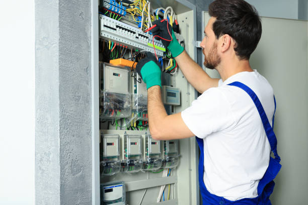Best Affordable Emergency Electrician  in Sto Brook University, NY